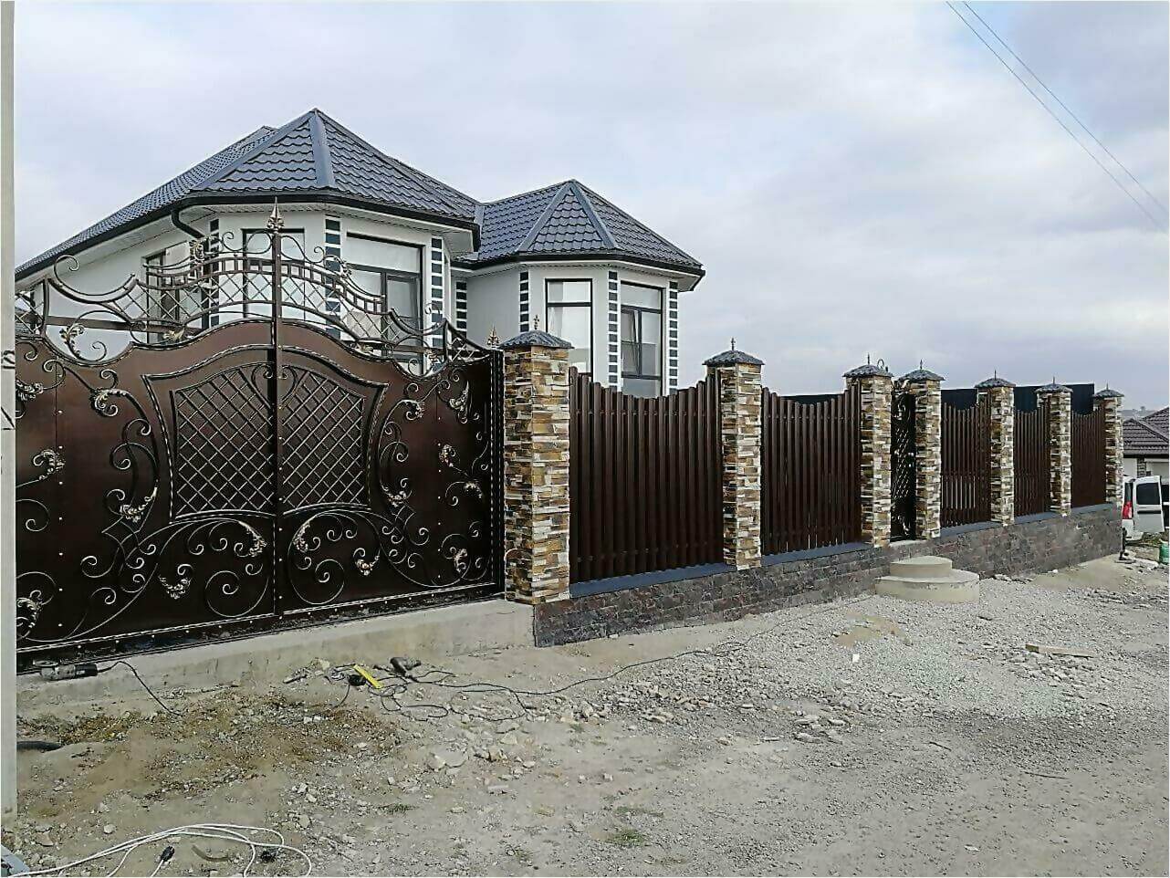 забор из штакетника 110м фото4 в Выборге