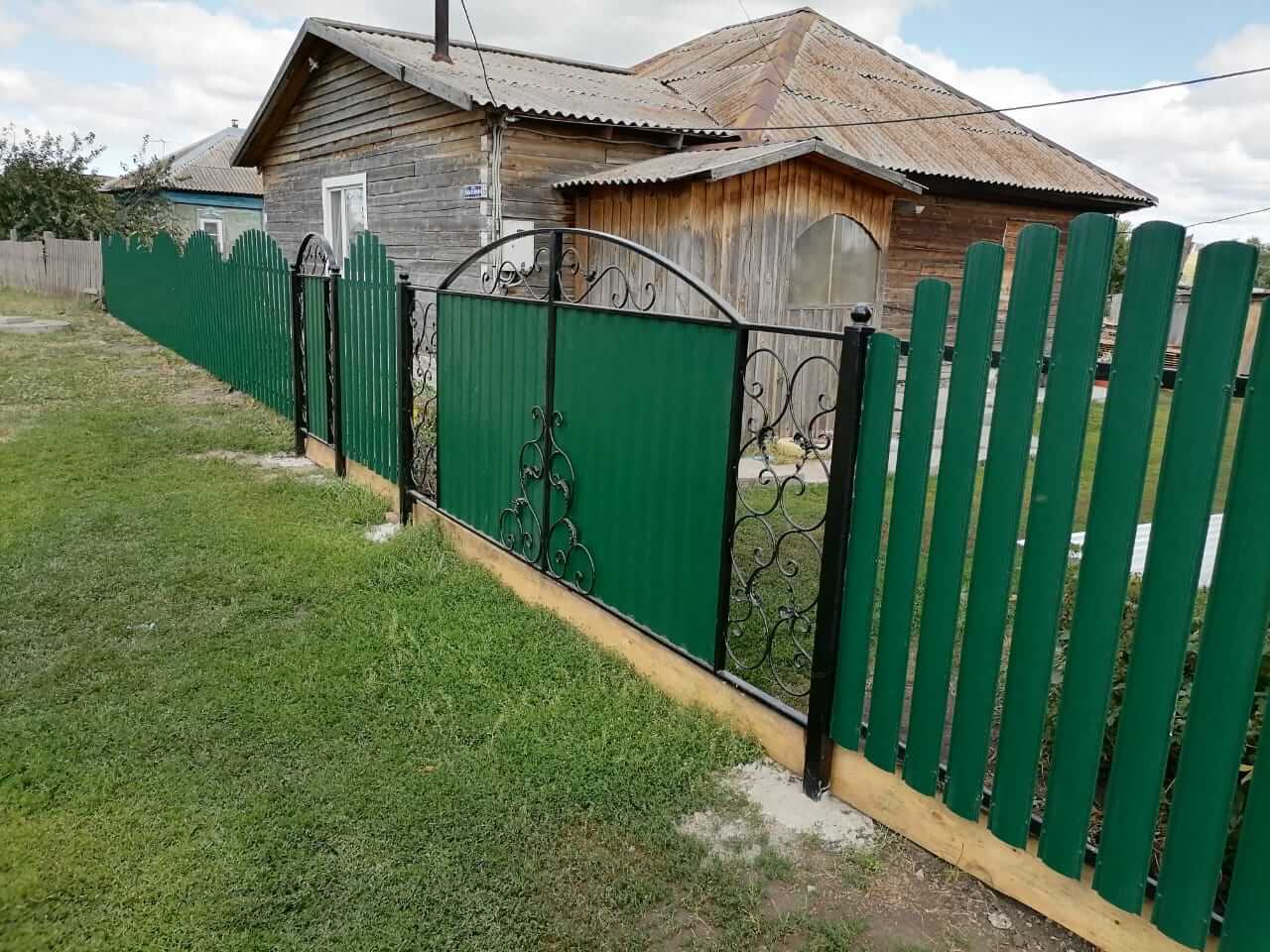 забор из штакетника Зеленый Мох фото3 в Выборге