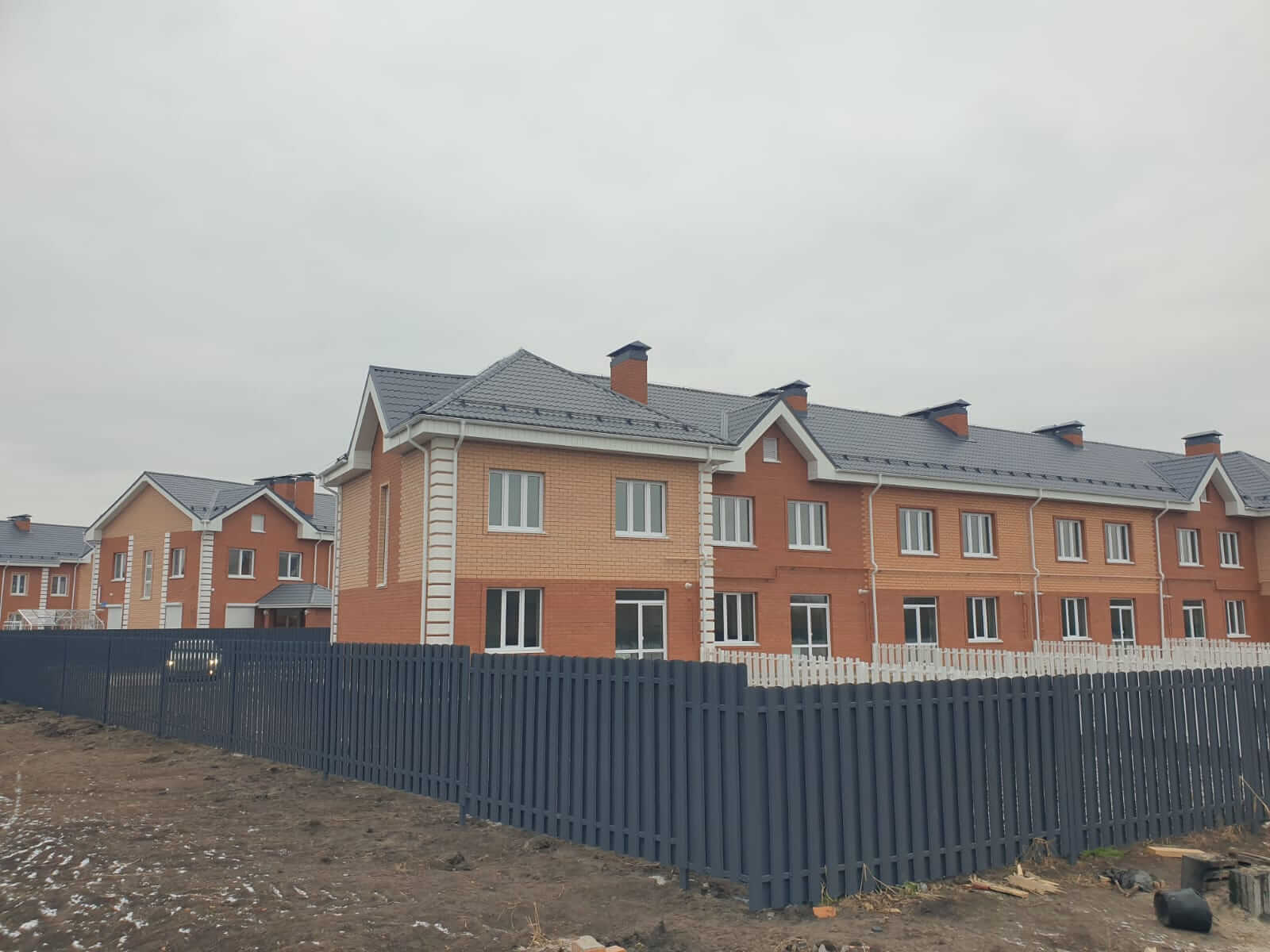 Забор из штакетника 230м Серый Графит фото4 в Выборге