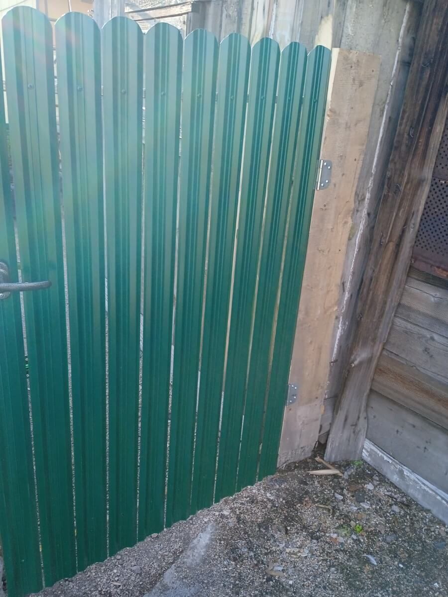 Калитка из штакетника ЭКО-М RAL6005/6005 Зеленый Мох двусторонний фото 1 в Выборге