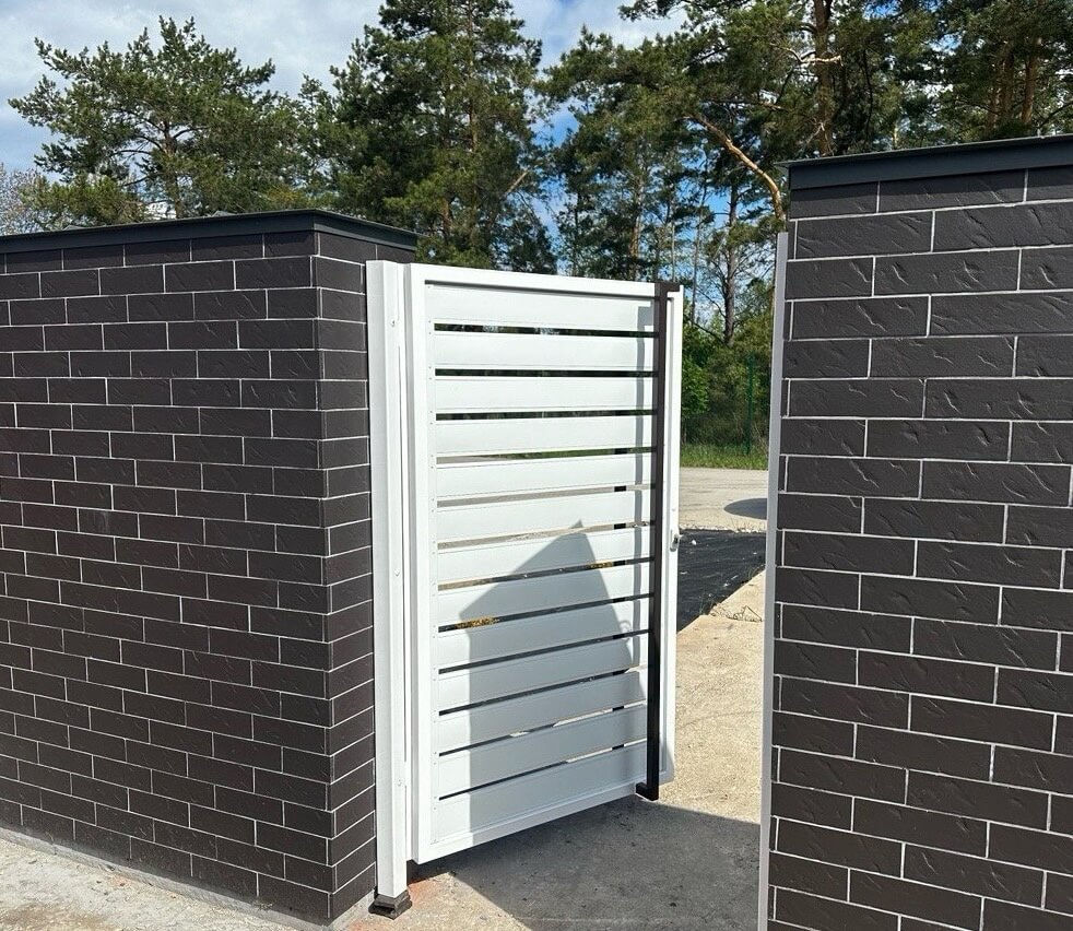 Калитка из металлопланкена RAL9003 Белый фото 4 в Выборге