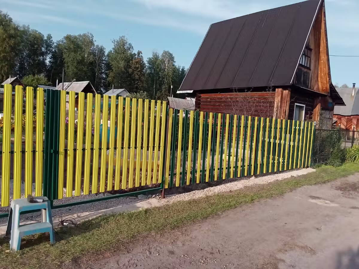 Забор из евроштакетника 13м RAL1018 Желтый фото 3 в Выборге