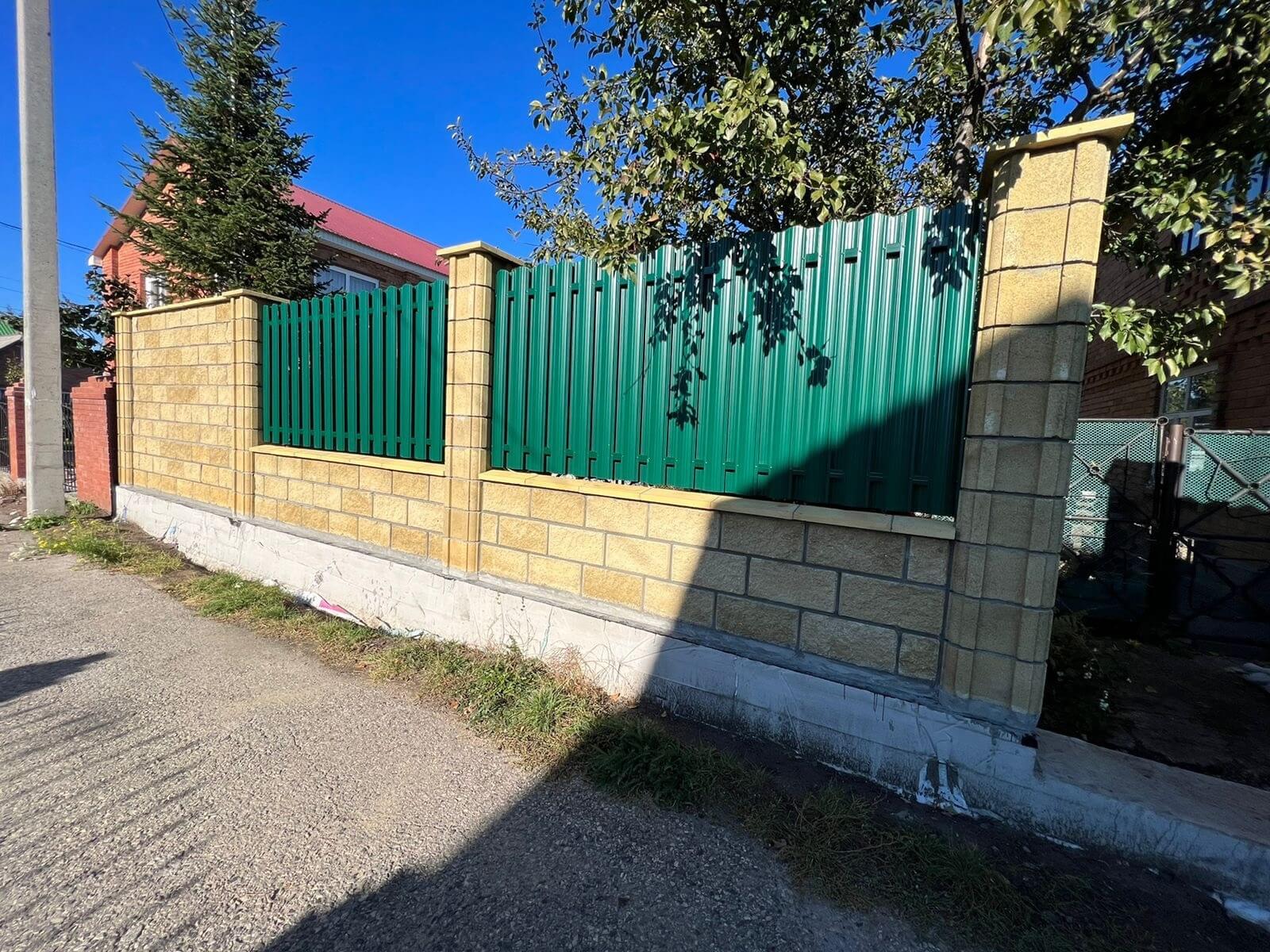 Забор из евроштакетника 22м RAL6005/6005 Зеленый Мох двусторонний фото 4 в Выборге