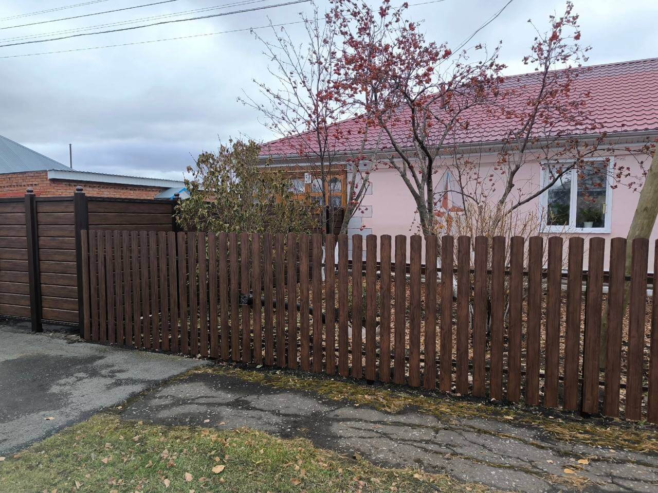 Забор из евроштакетника 12м Античное Дерево Принтек фото 1 в Выборге