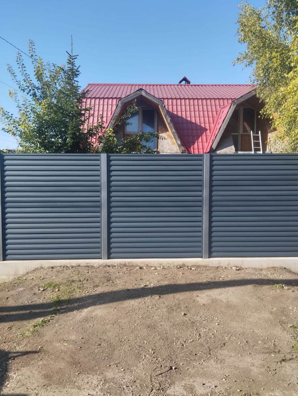 Забор-жалюзи из ламелей Реснички 54м RAL7024/7024 Серый Графит двусторонний МАТТЕ в Выборге
