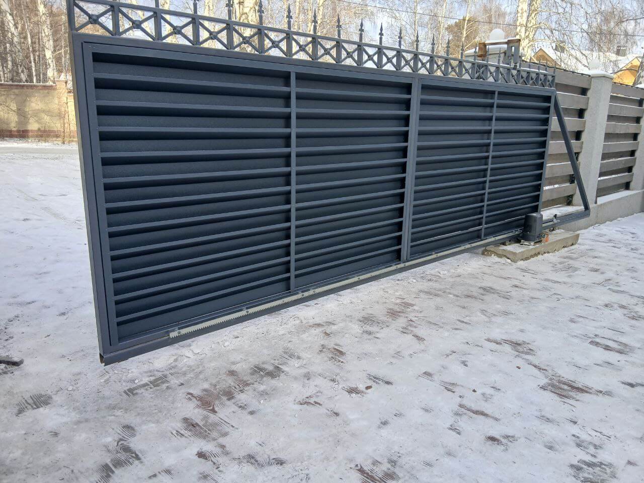 Входная группа из ламелей Хай-Тек RAL7024/7024 Серый Графит двусторонний МАТТЕ фото 8 в Выборге