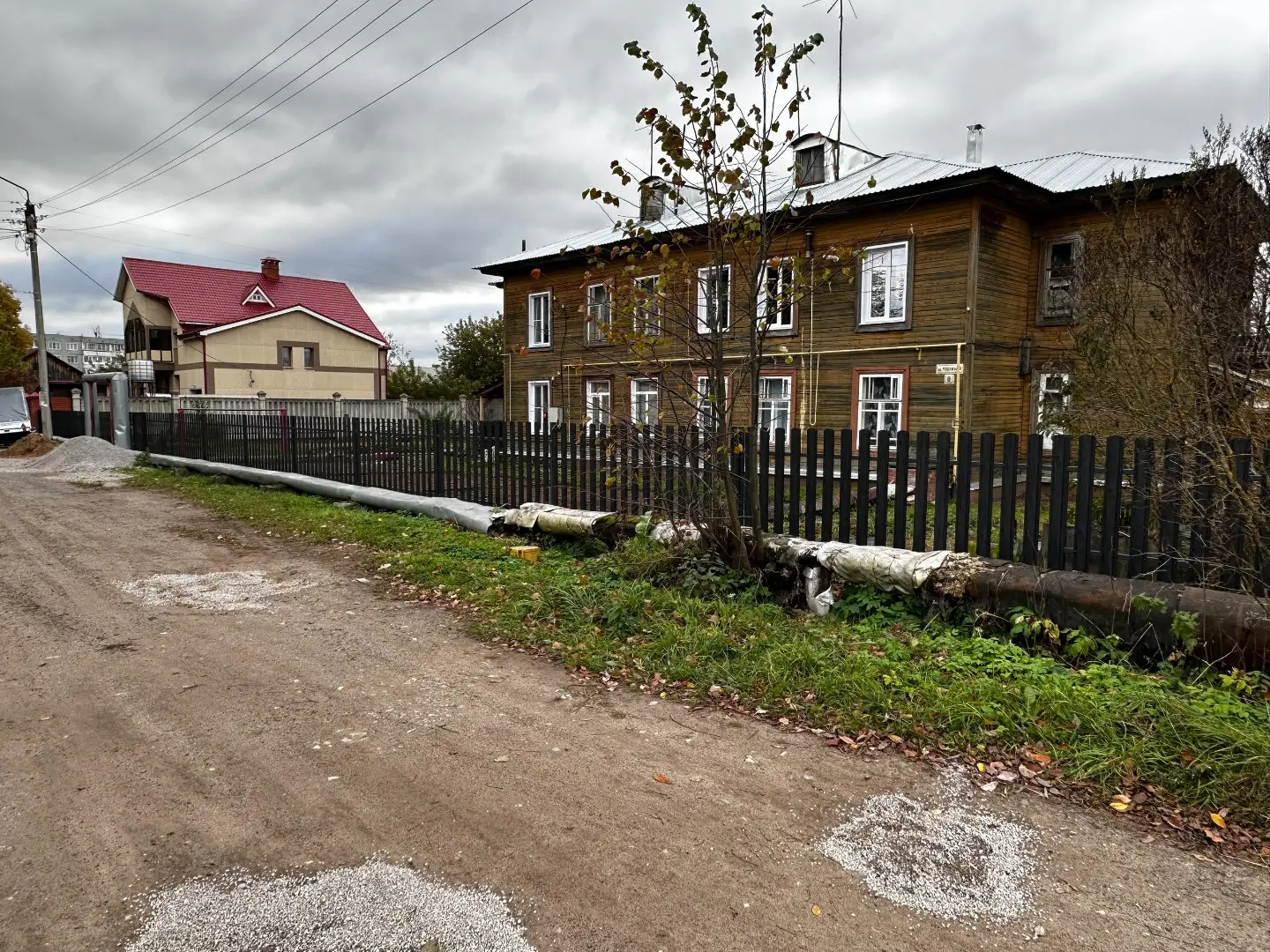 Забор из евроштакетника 63м Черное Дерево 3D Принтек фото 2 в Выборге