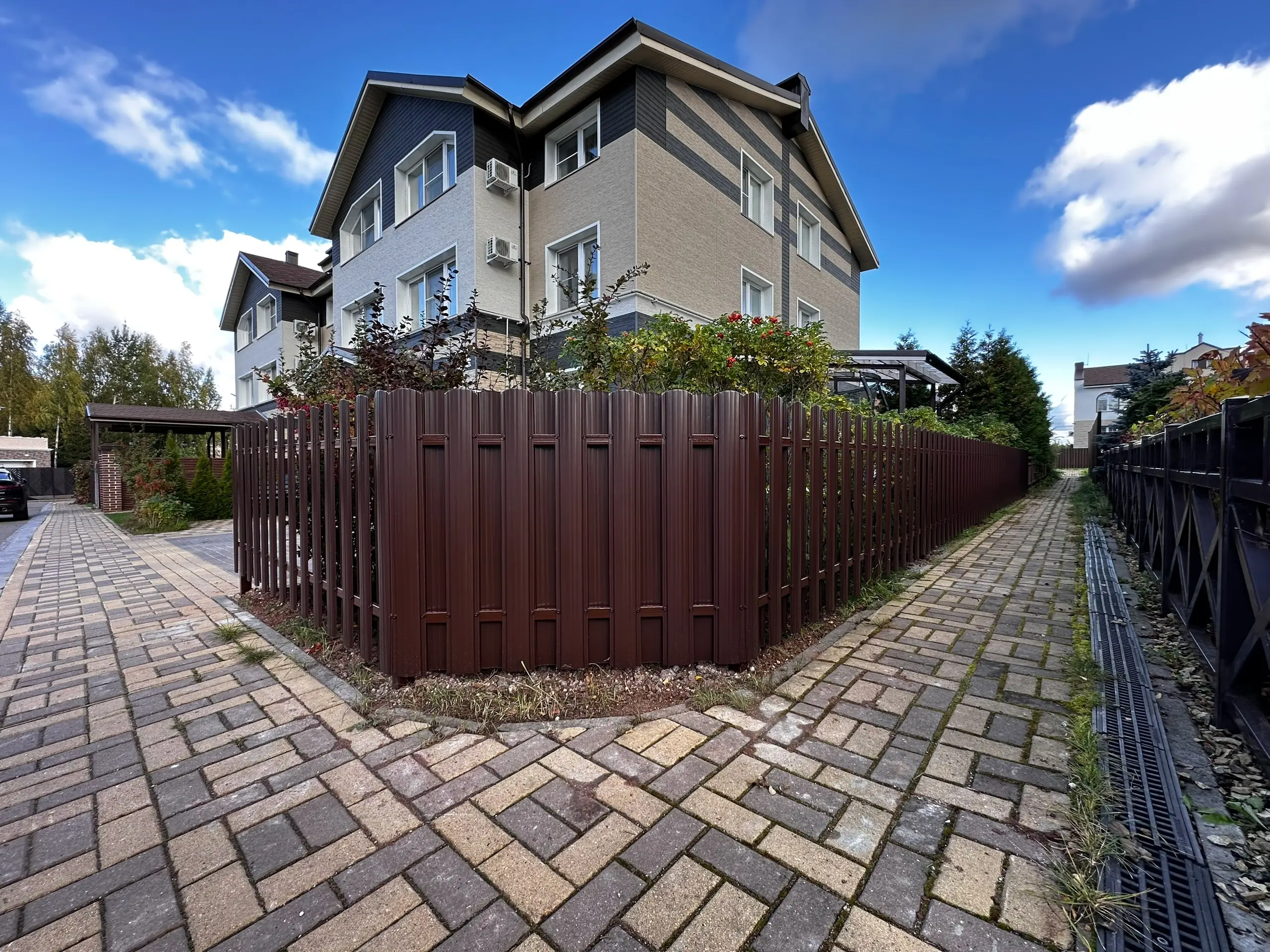 Заборчик из евроштакетника 18м RAL8017/8017 Шоколад двусторонний фото 1 в Выборге